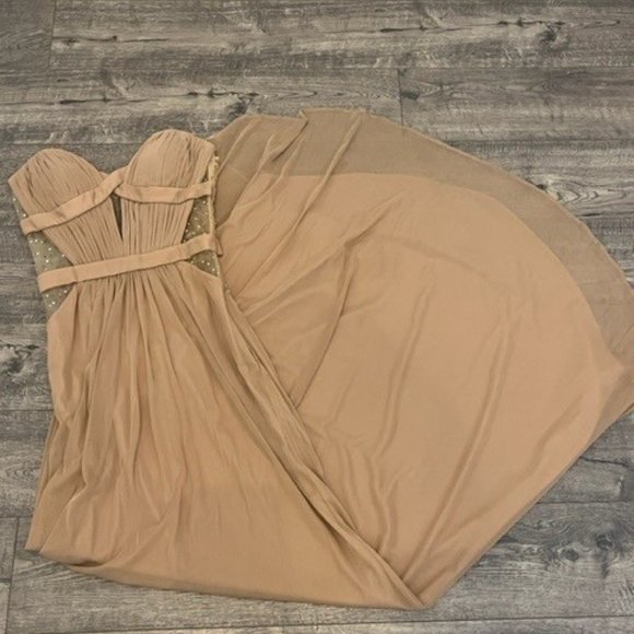 La Femme Gown Nude - Picture 3 of 4